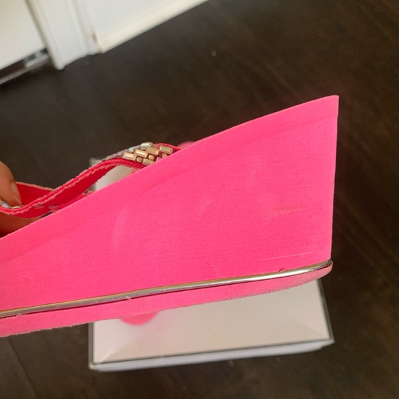 Guess Pink Wedges - Picture 4 of 5